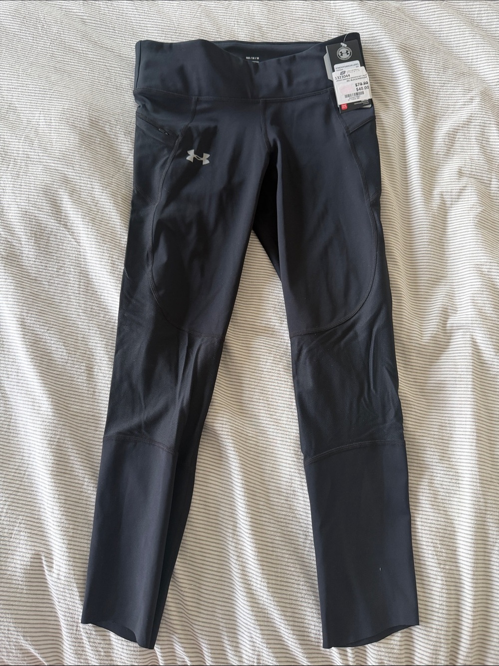 Under Armour Black Performance Leggings with pocket and mesh